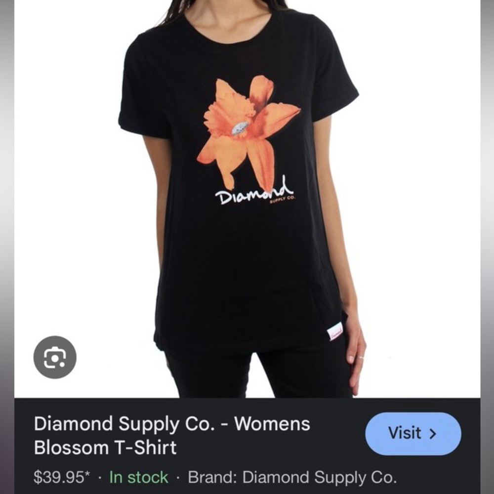 Brand New Blossom Jrs Tee Medium $20